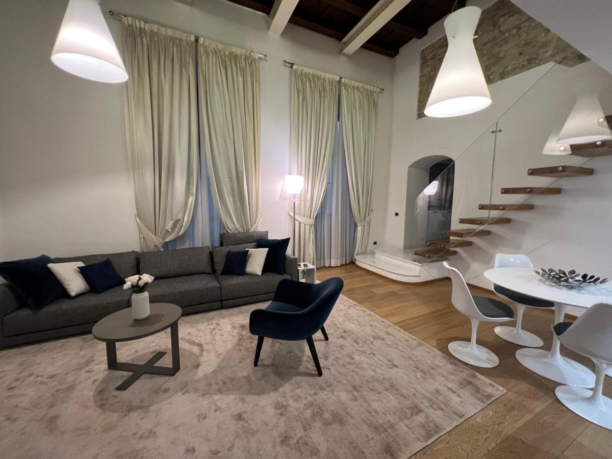Elegante Appartamento Borgo San Jacopo Florence Buitenkant foto